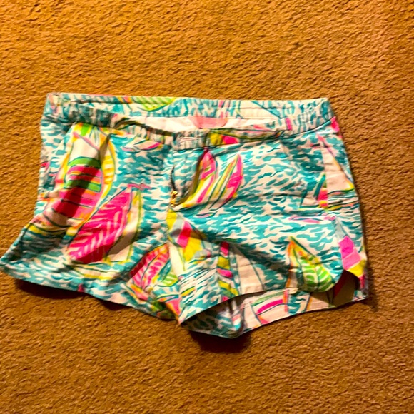 Lilly Pulitzer shorts - Picture 2 of 3